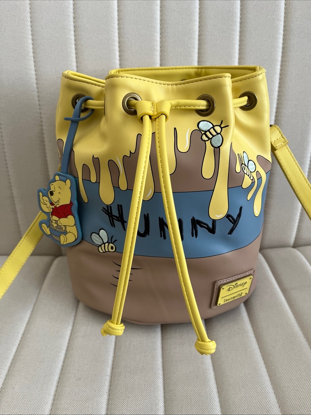 Loungefly Disney Winnie the Pooh Honey Drip convertible strap drawstring Bag
